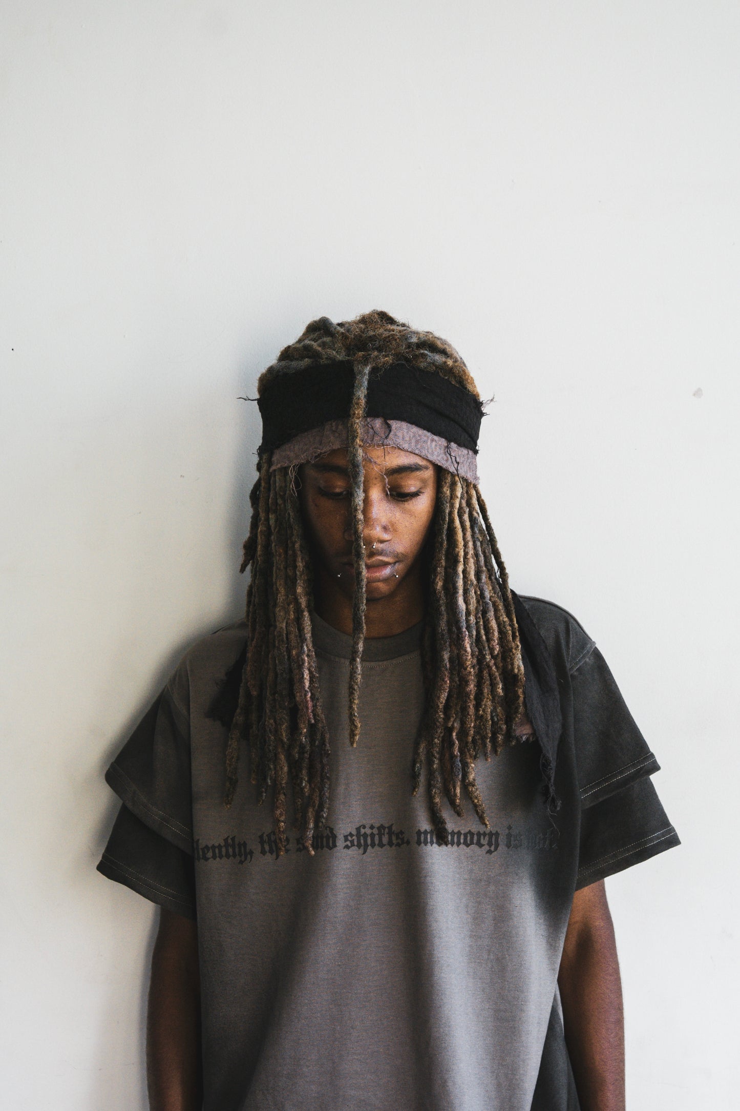 RUINS TEE