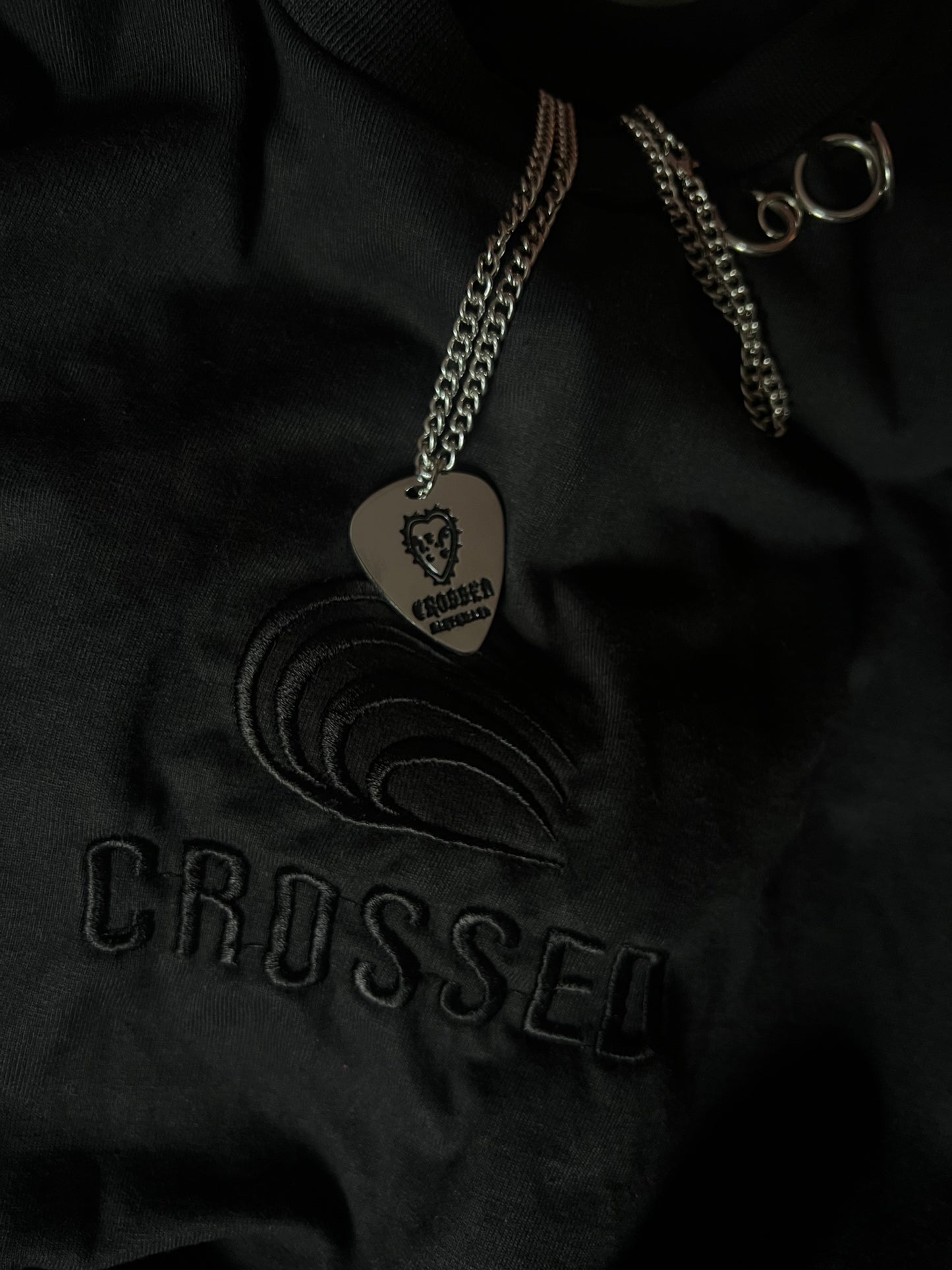 GUITAR PICK NECKLACE